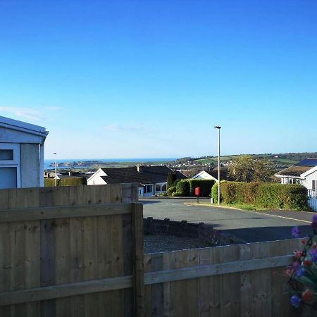 3-Bed 5-6 Berth Modernised Bungalow! Tenby Exterior foto