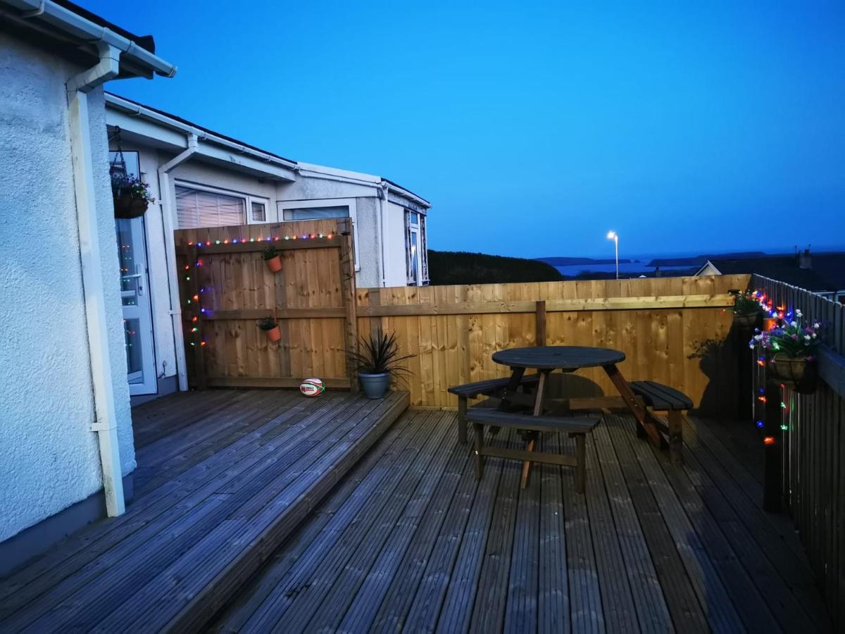 3-Bed 5-6 Berth Modernised Bungalow! Tenby Exterior foto